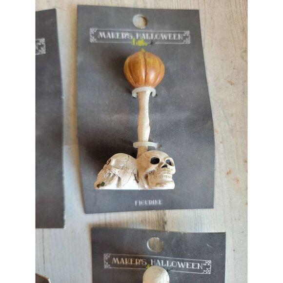 Makers Halloween skeleton pumpkin skull set village accessory - Picture 4 of 6